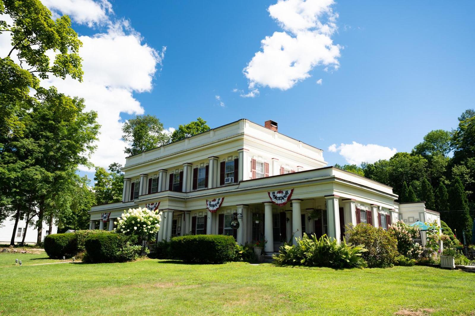 Arlington Inn & Spa Exterior photo