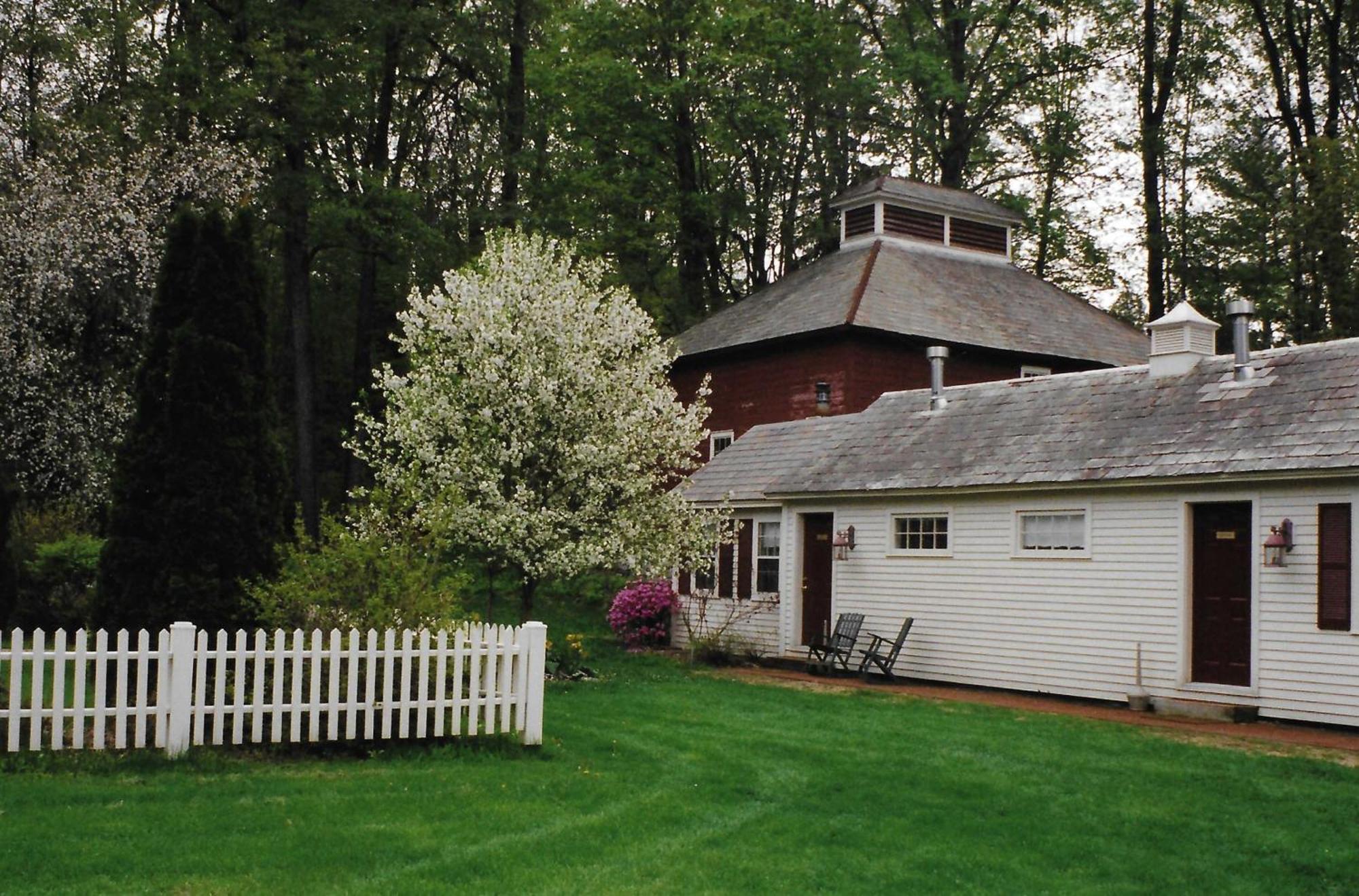 Arlington Inn & Spa Exterior photo